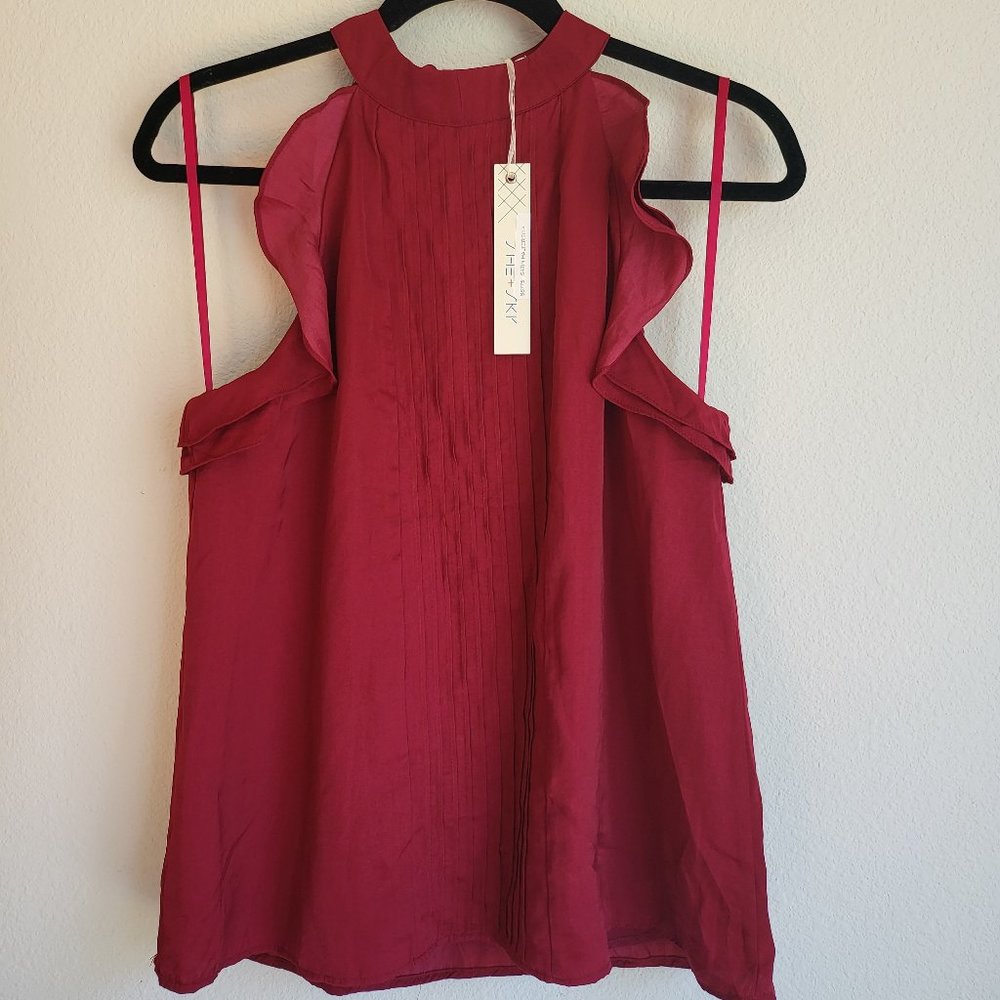 She + Sky NWT Burgundy Halter top with pleating and ruffle detail size M